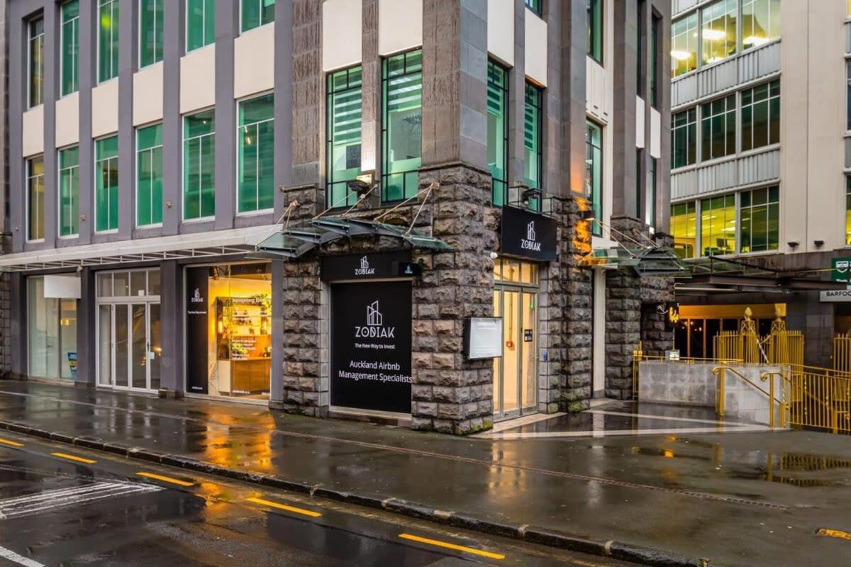 Bright One Bedroom Beauty With Balcony And Unbeatable Views Auckland Bagian luar foto